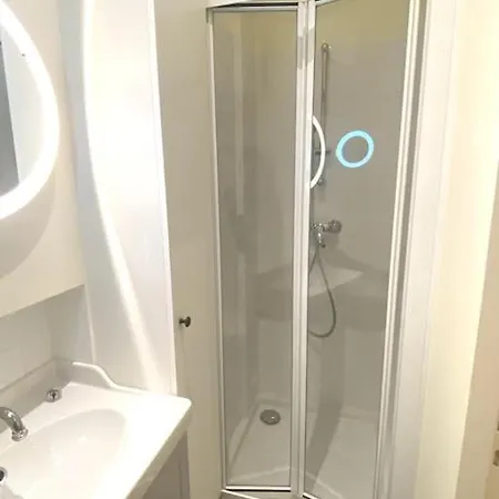 New 3bed/1ba Parisian Loft By The Eiffel Tower!